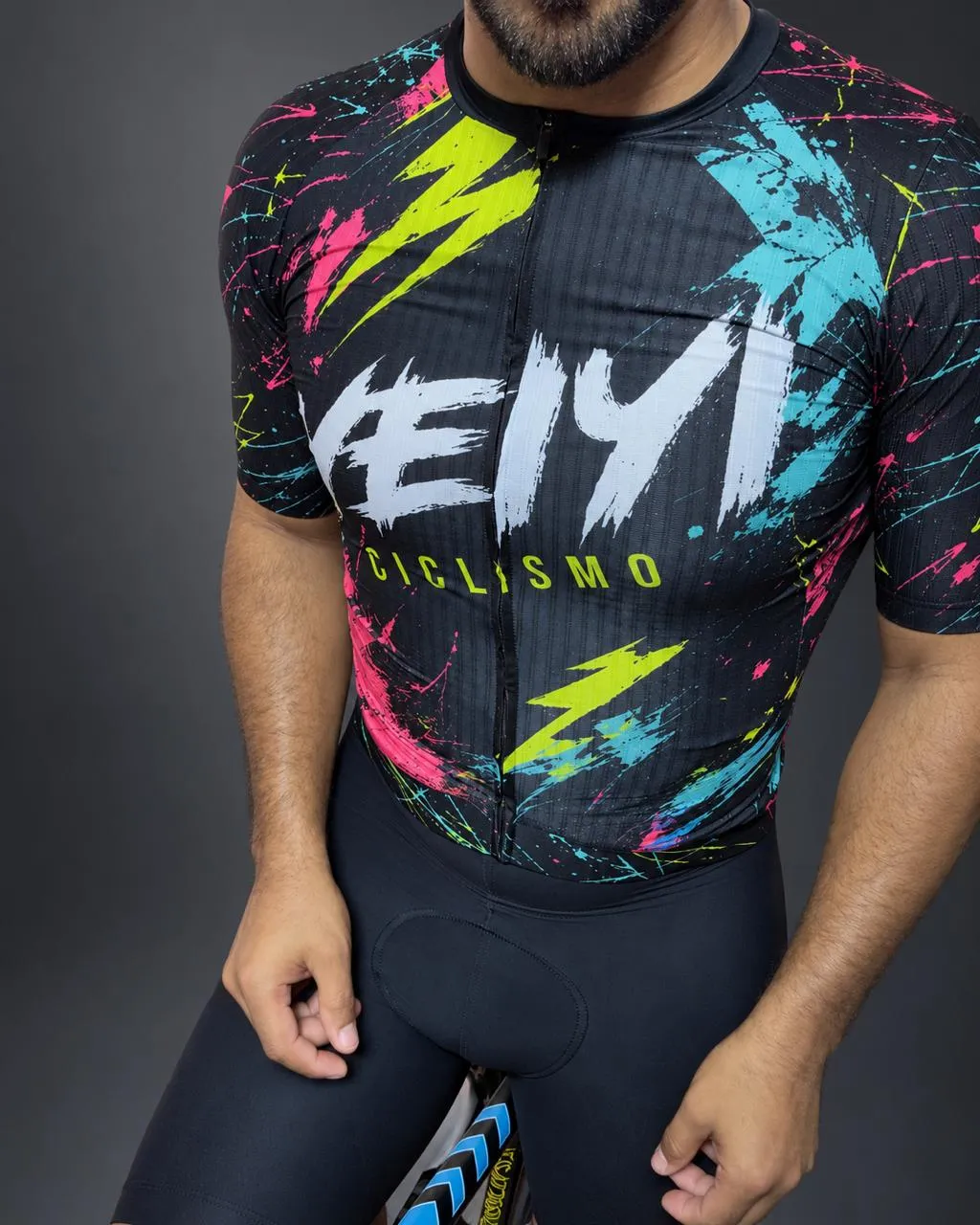 Jersey YEIYI APEX Pro de frente